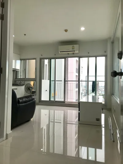 The Parkland Taksin - Thapra
