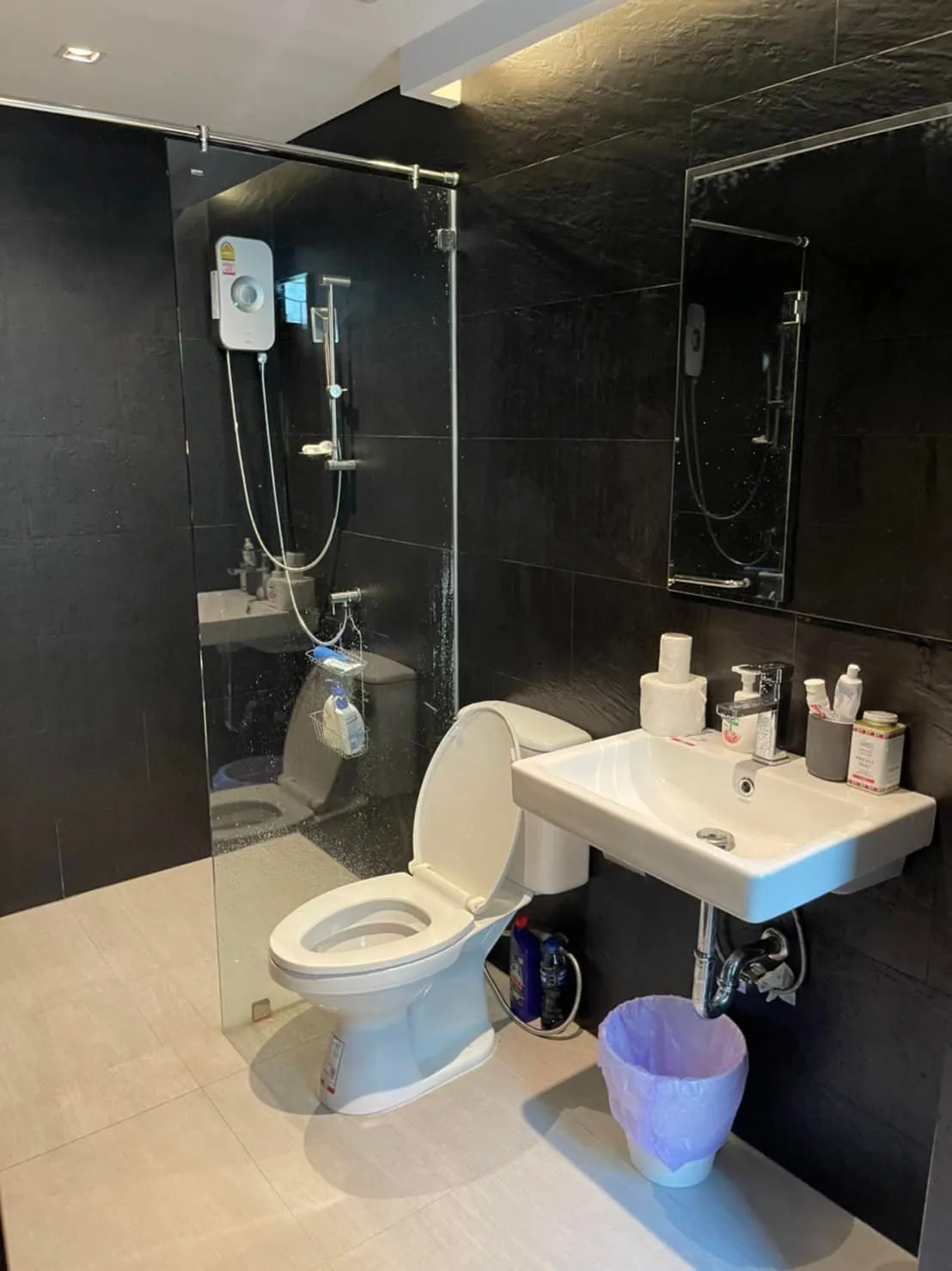 Baan Klang Meuang British Town Srinakarin — photo 8