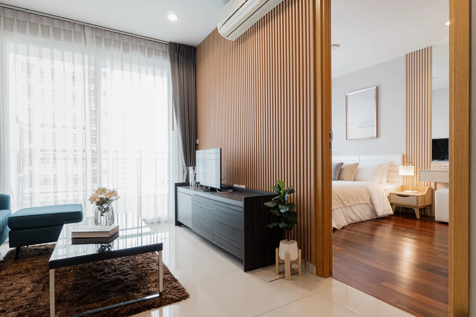 Circle Condominium — photo 3