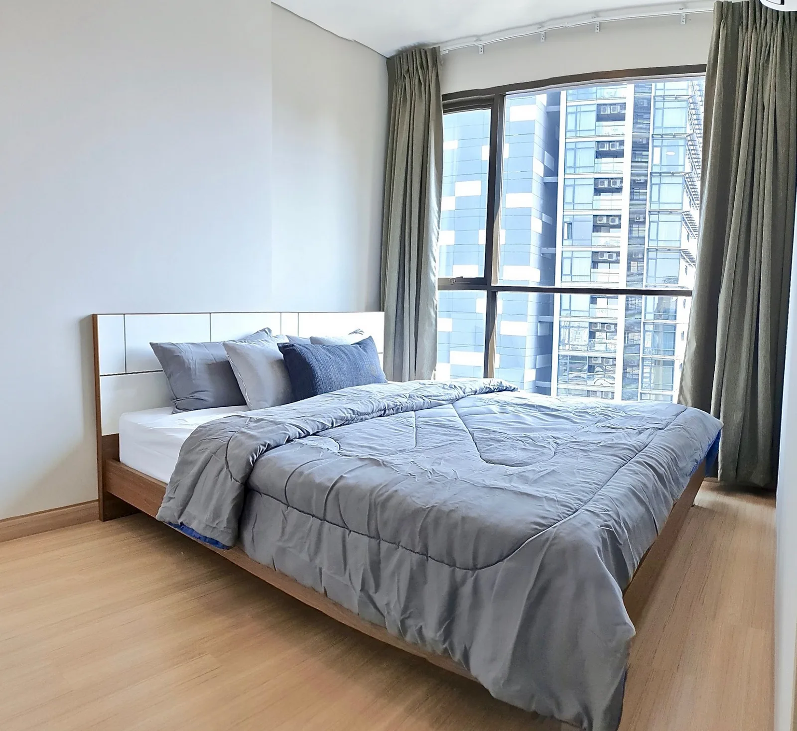 Lumpini Suite Phetchaburi - Makkasan — photo 4