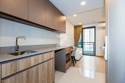 Taka Haus Ekamai 12