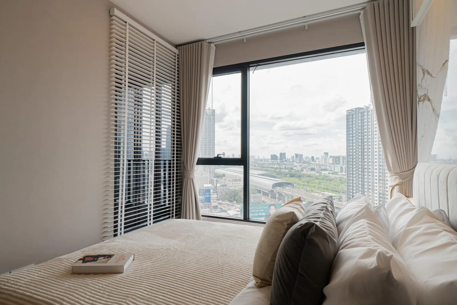 Ideo Mobi Asoke — photo 9
