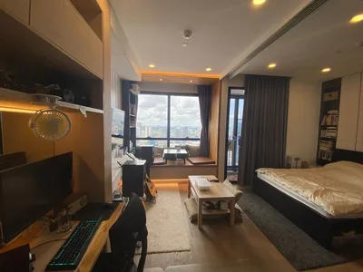 Ashton Chula - Silom