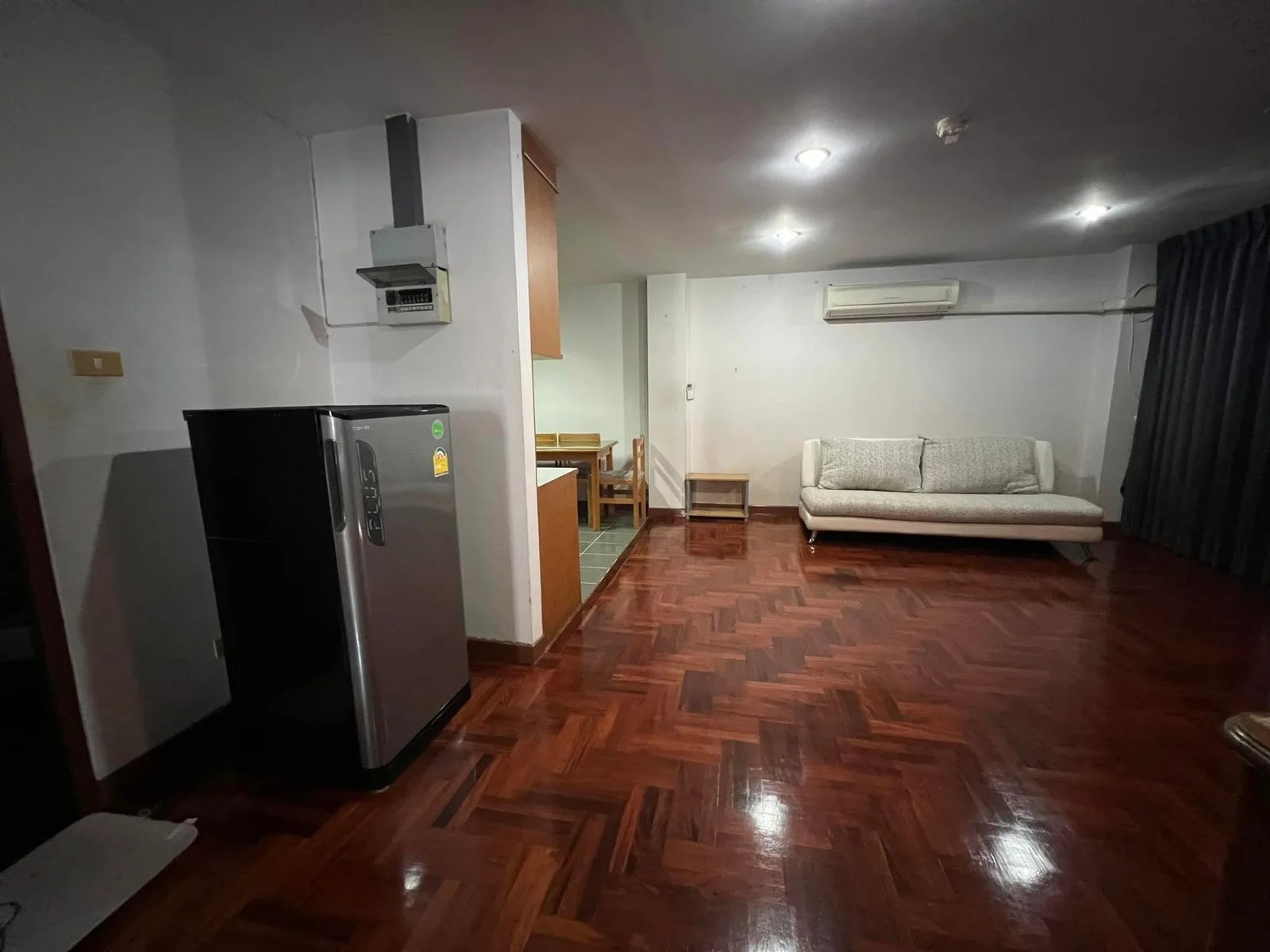 Sathorn Condo Place — photo 2