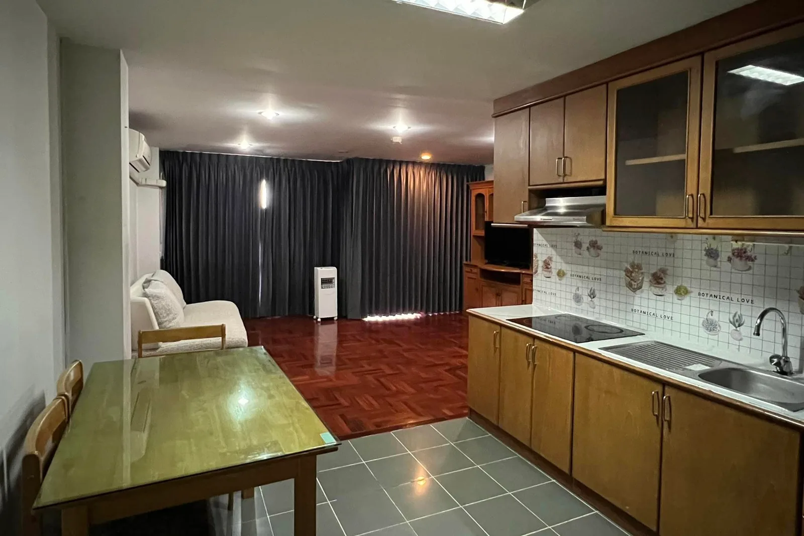 Sathorn Condo Place — photo 4