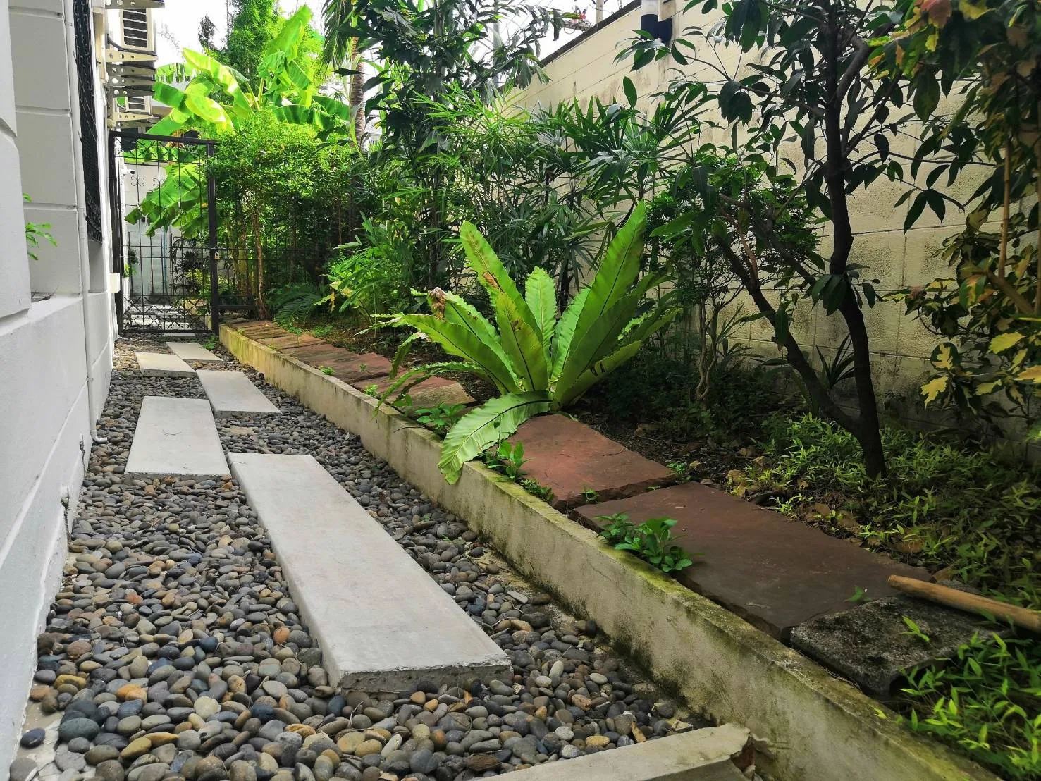 Lily House — photo 17