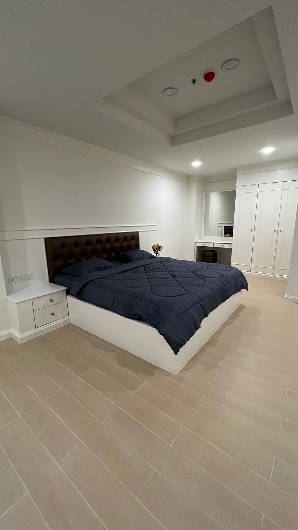 M Tower Apartment — photo 8