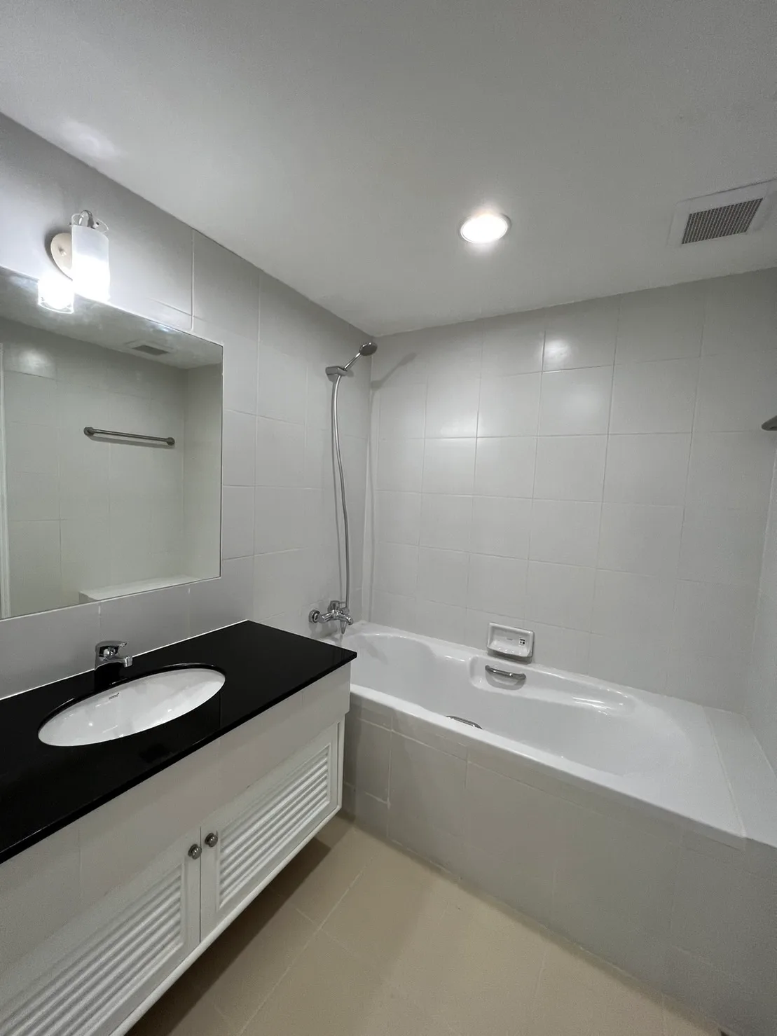 Acadamia Grand Tower — photo 14