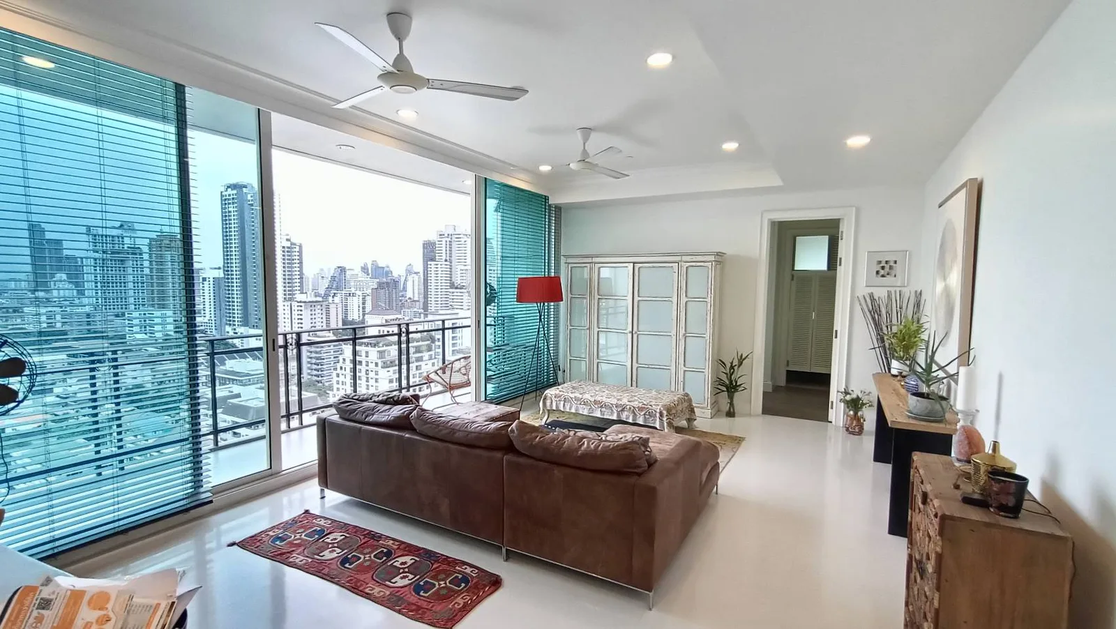 Royce Private Residences — photo 2