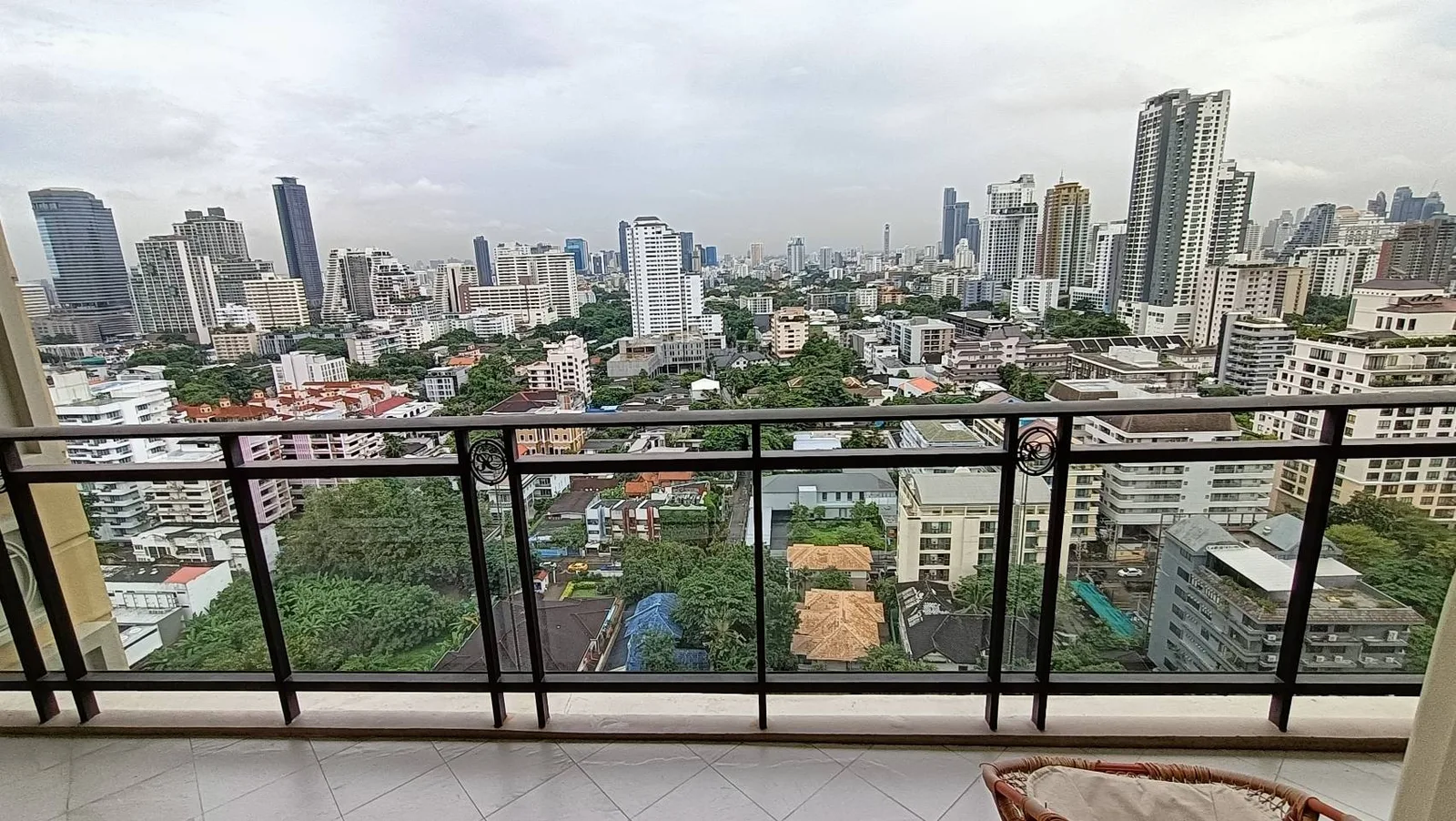Royce Private Residences — photo 18