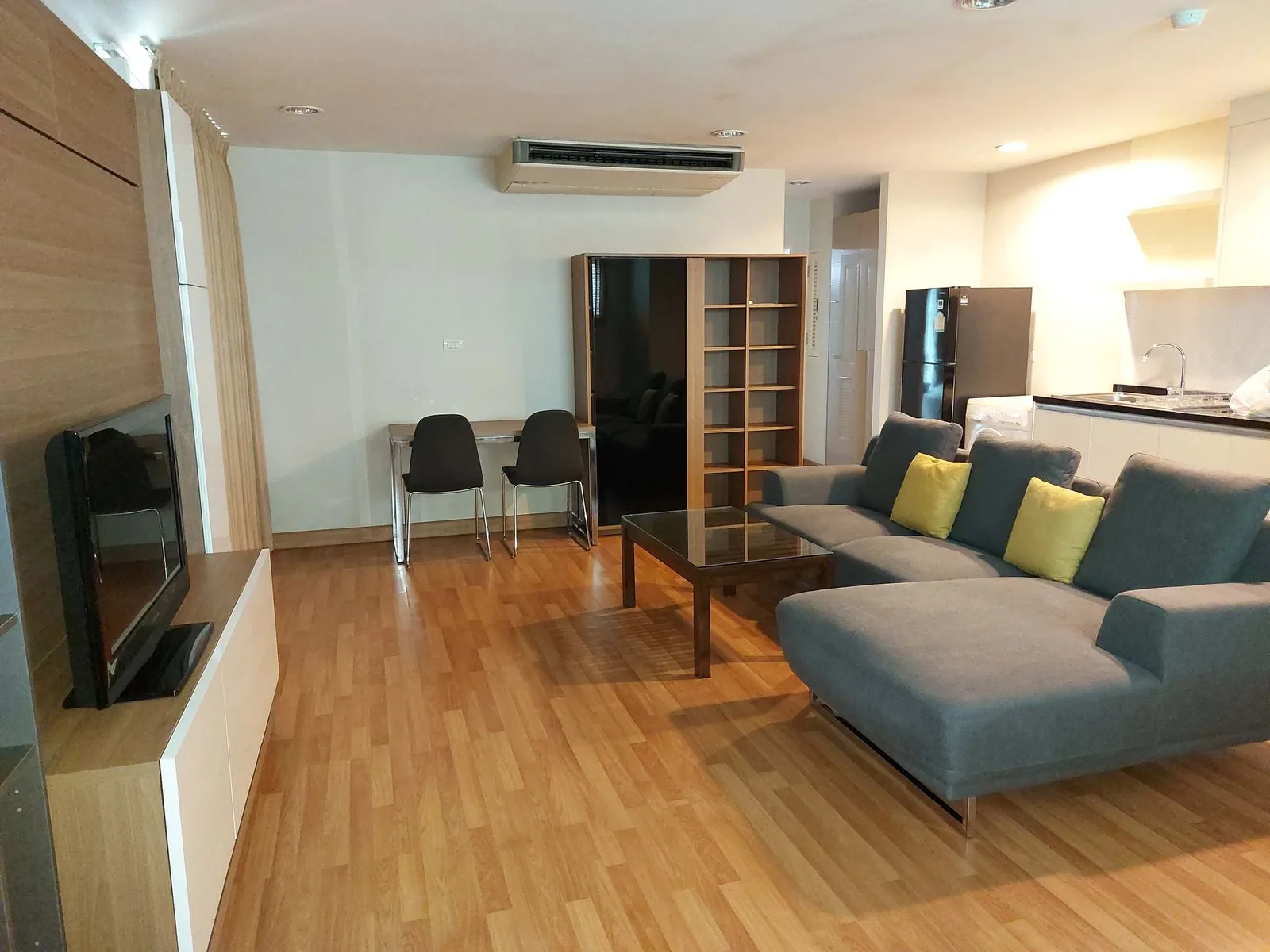 The Aree Condominium — photo 2