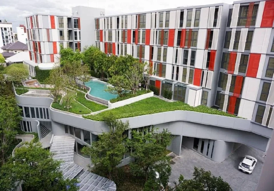 Taka Haus Ekamai 12 — photo 10