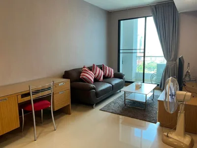 Supalai Premier Place Asoke