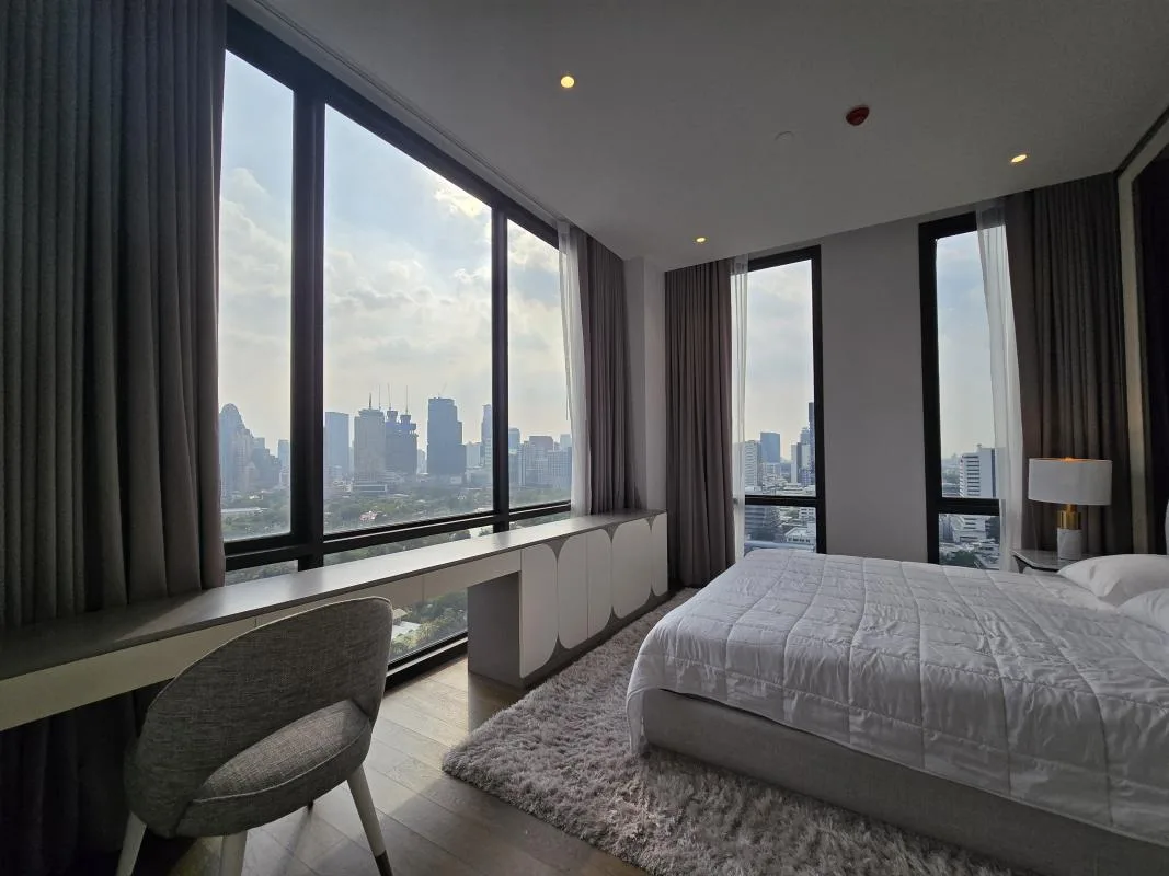 Muniq Langsuan — photo 13