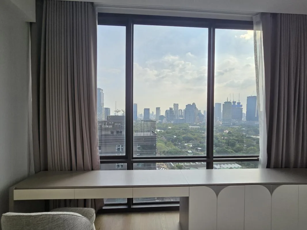 Muniq Langsuan — photo 14