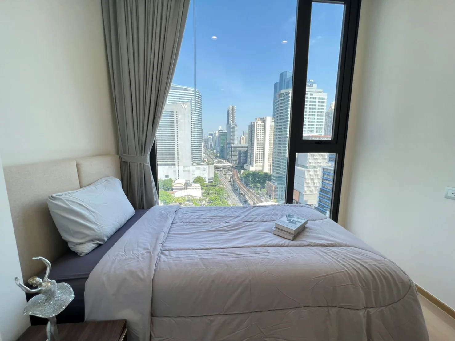 Anil Sathorn 12 — photo 5