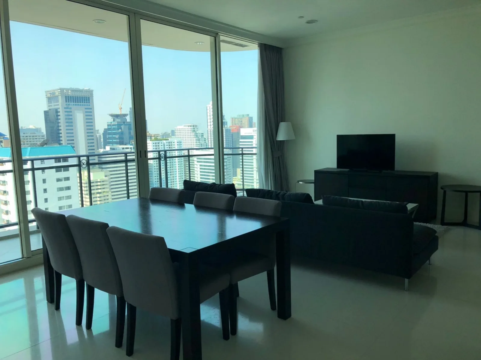 Royce Private Residences — photo 1