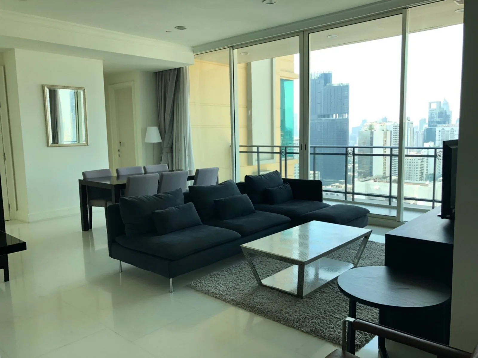 Royce Private Residences — photo 4