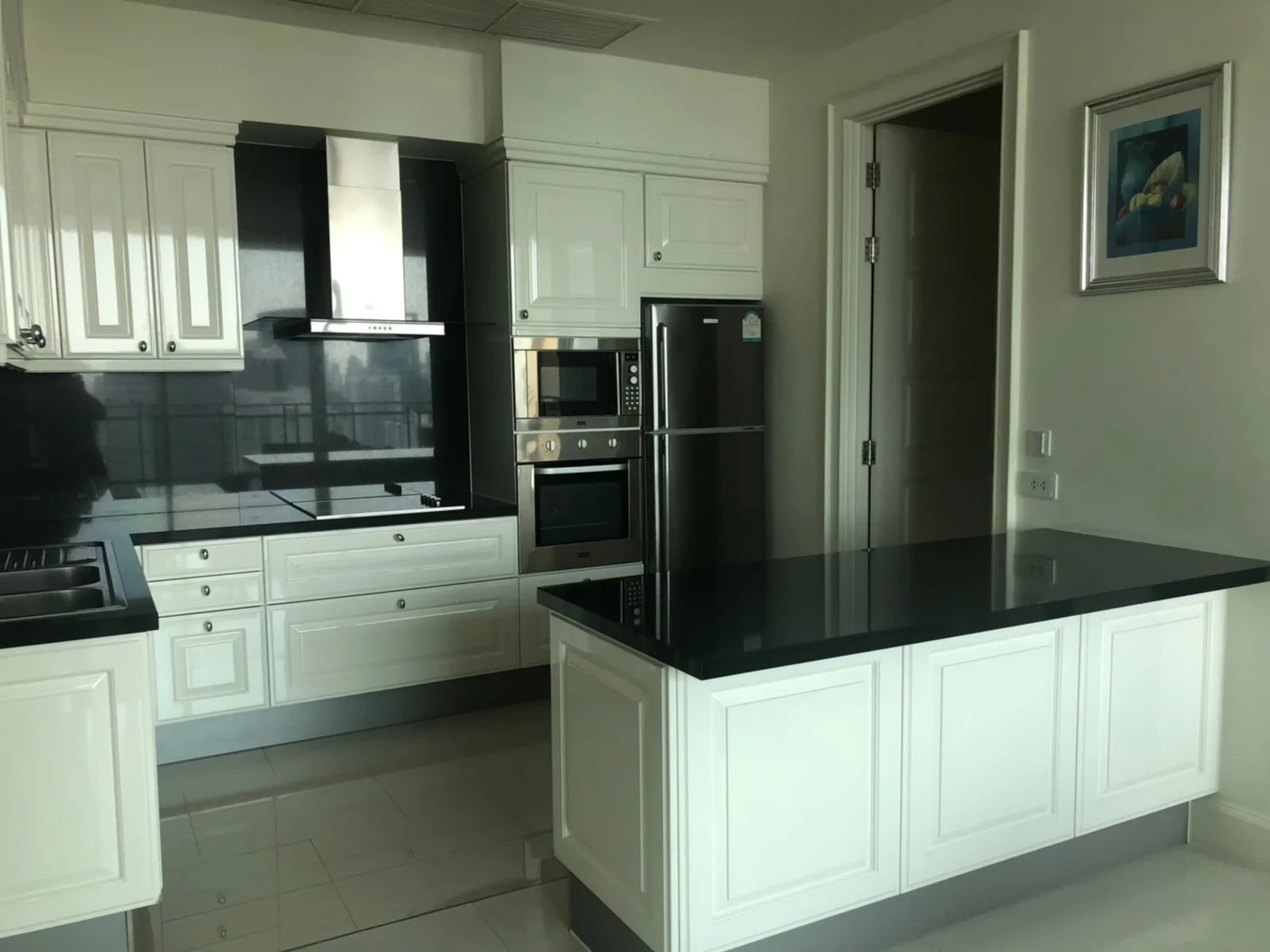 Royce Private Residences — photo 6