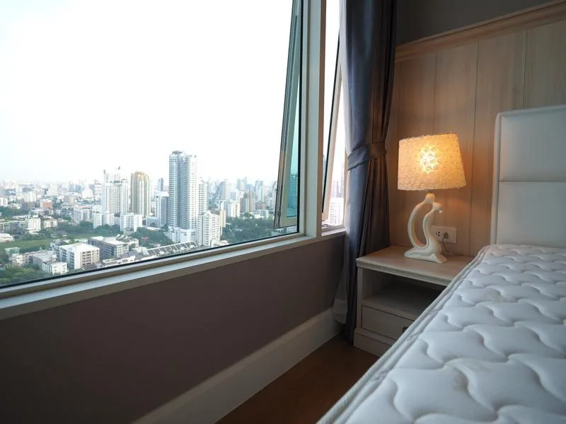 Royce Private Residences — photo 4