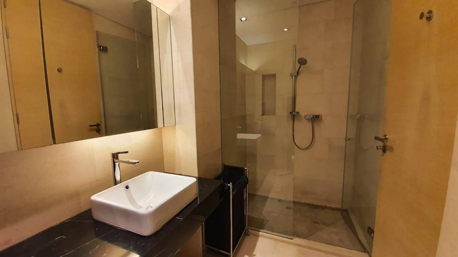 Saladaeng Residences — photo 16