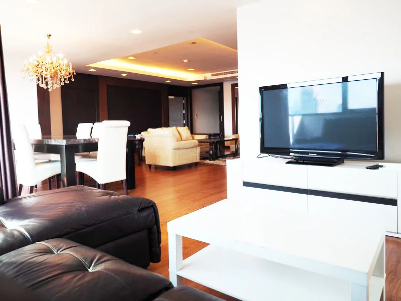 Sathorn Gardens — photo 8
