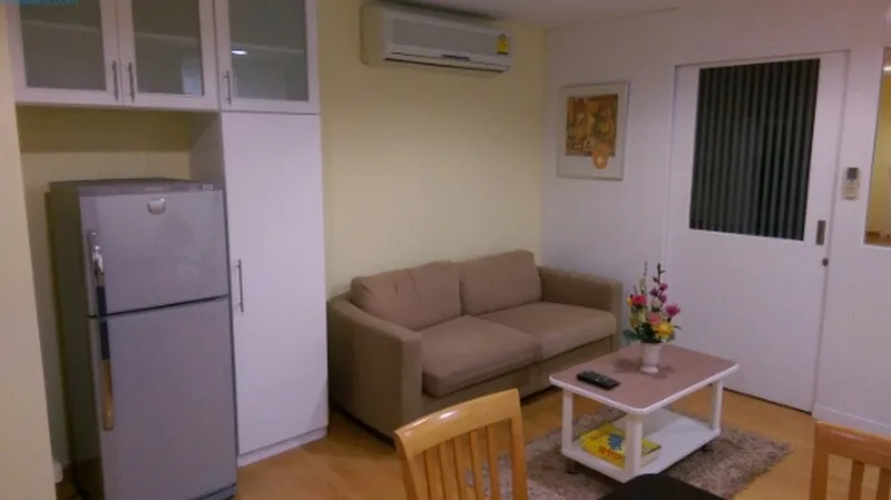 Serene Place Sukhumvit 24 — photo 2