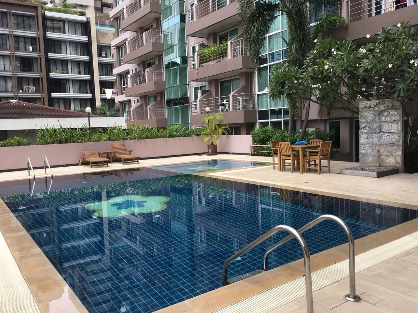 Serene Place Sukhumvit 24 — photo 10