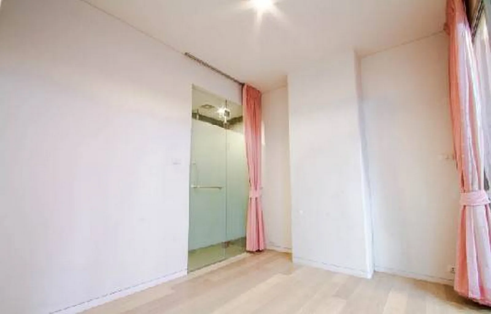 Siamese Ratchakru — photo 4