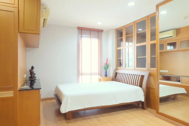 Silom Grand Terrace — photo 2