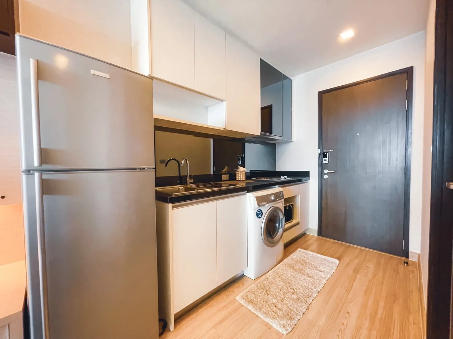 Sky Walk Condominium — photo 5
