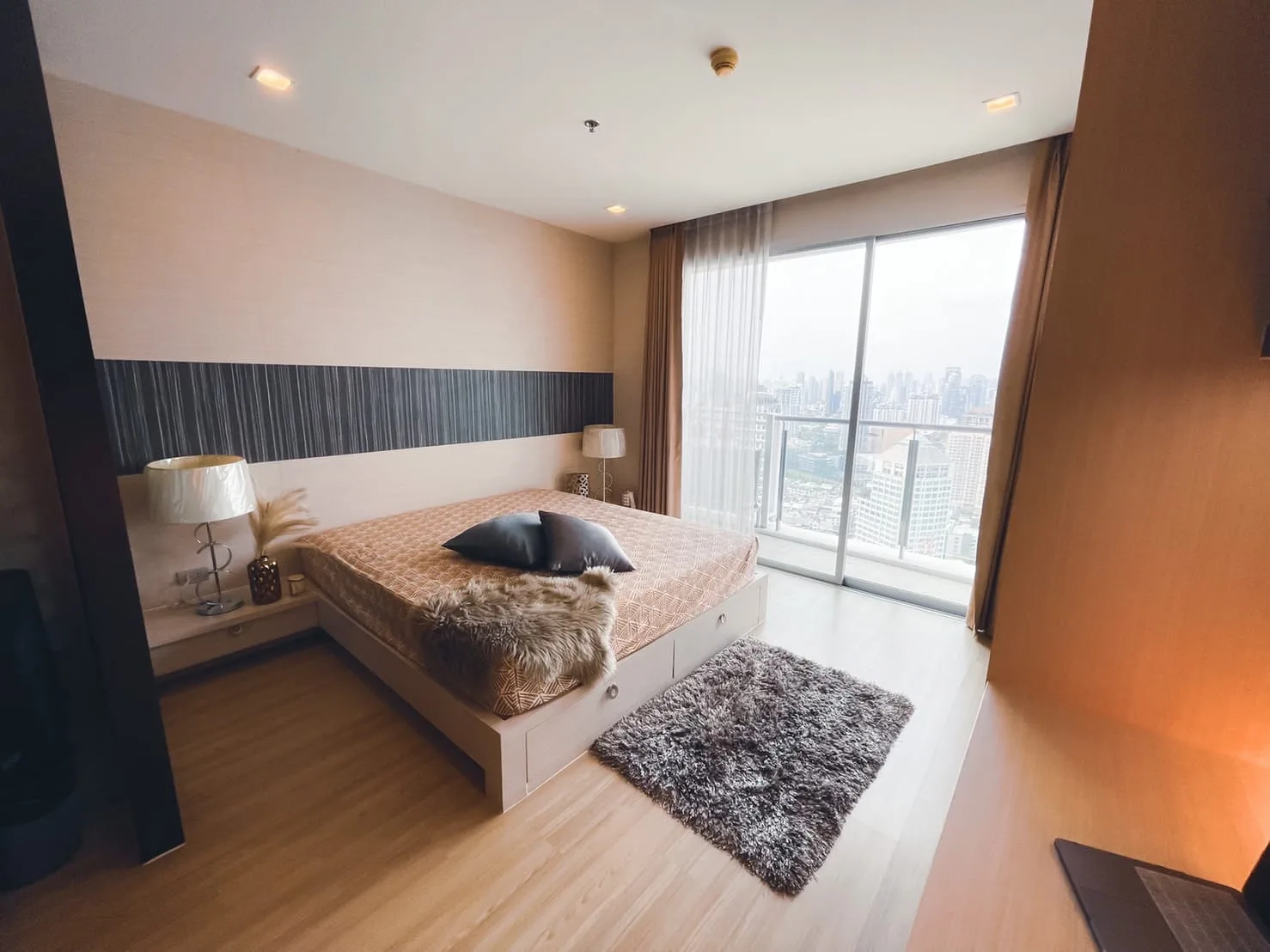 Sky Walk Condominium — photo 6
