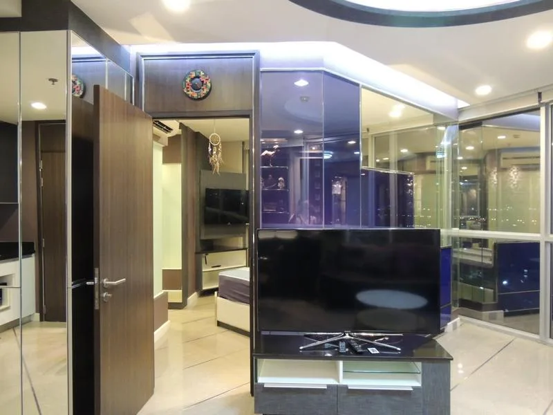 Sky Walk Condominium — photo 7