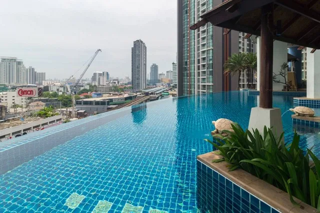 Sky Walk Condominium — photo 10