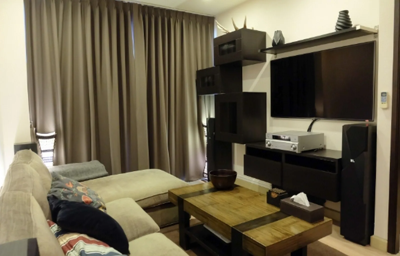 Sky Walk Condominium — photo 5