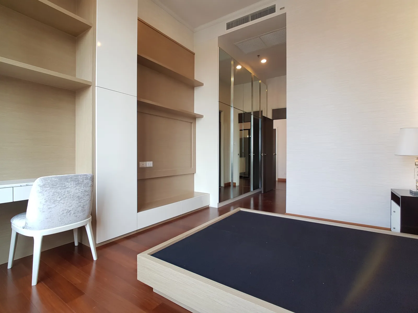 Supalai Elite Sathorn - Suanplu — photo 9
