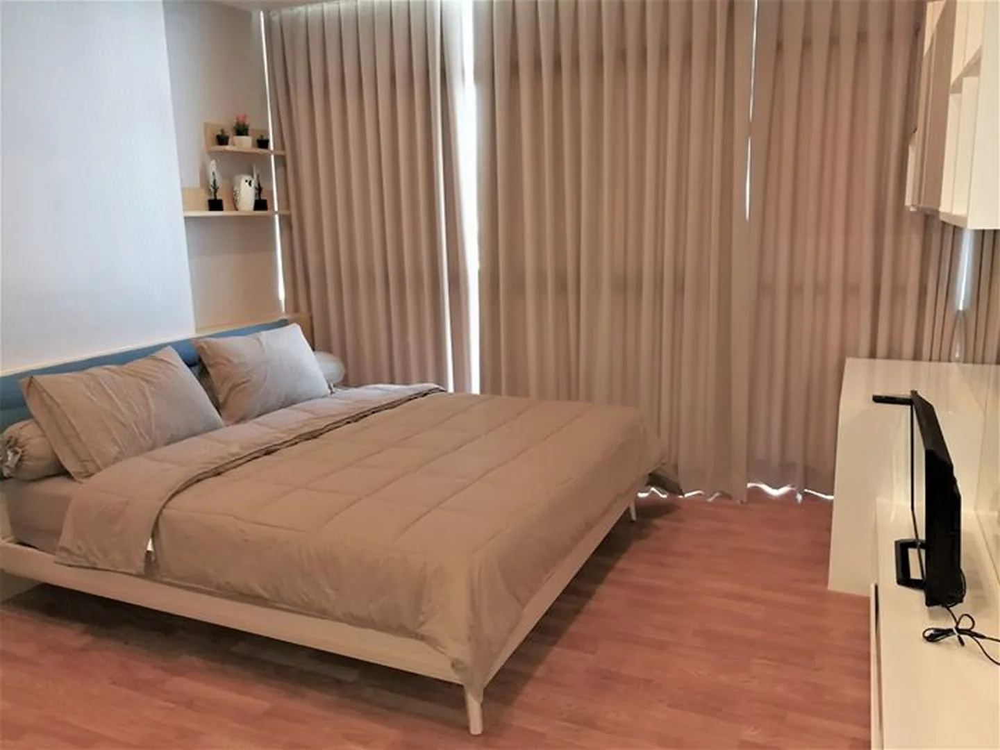The Coast Condominium — photo 3