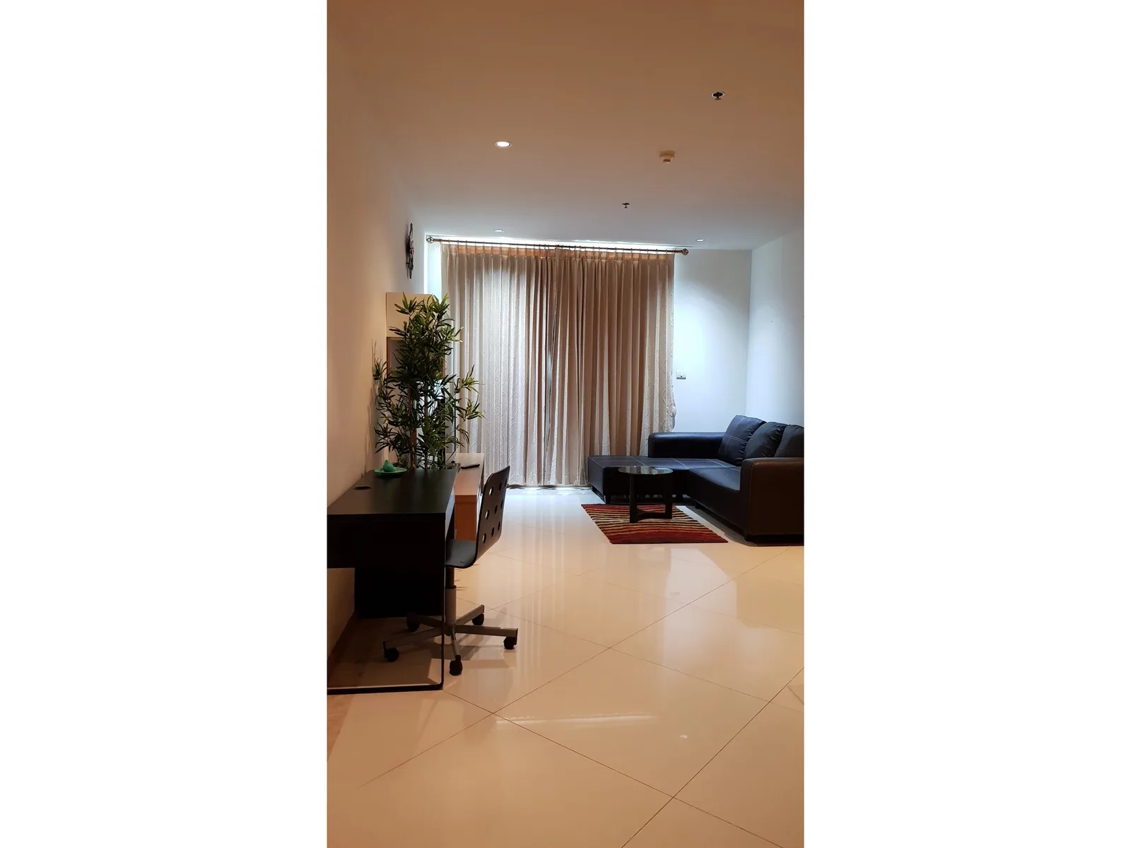The Empire Place — photo 1