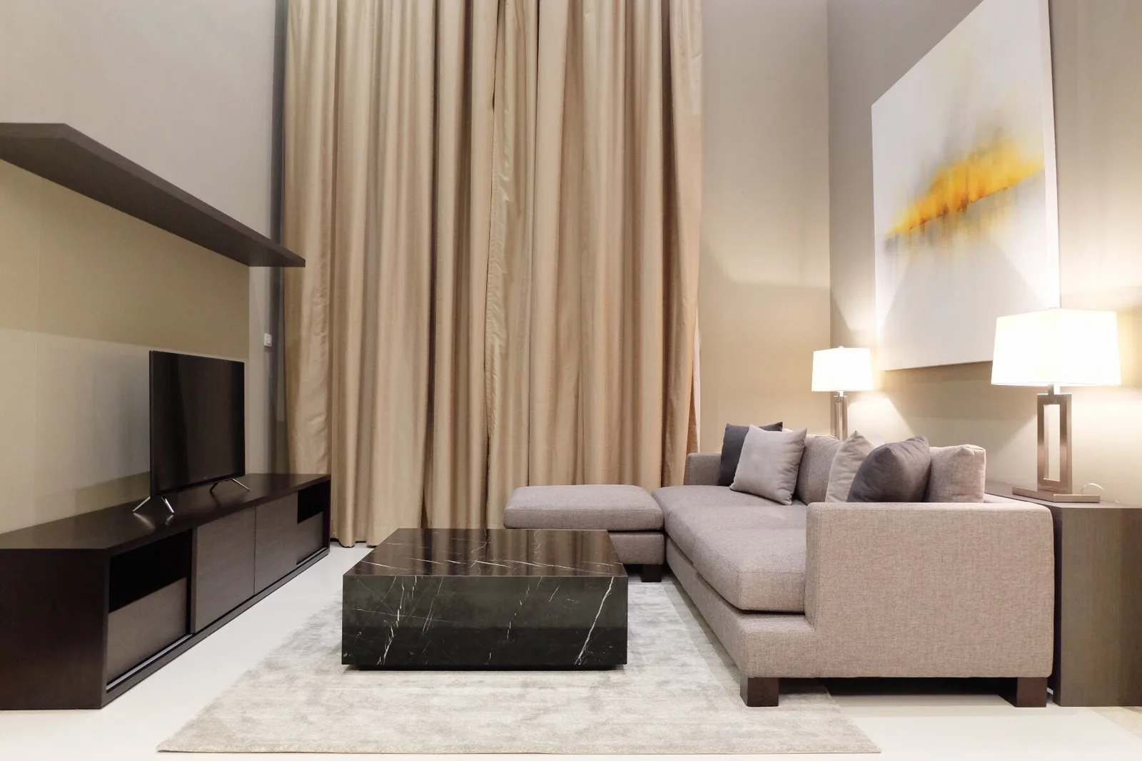 The Empire Place — photo 1