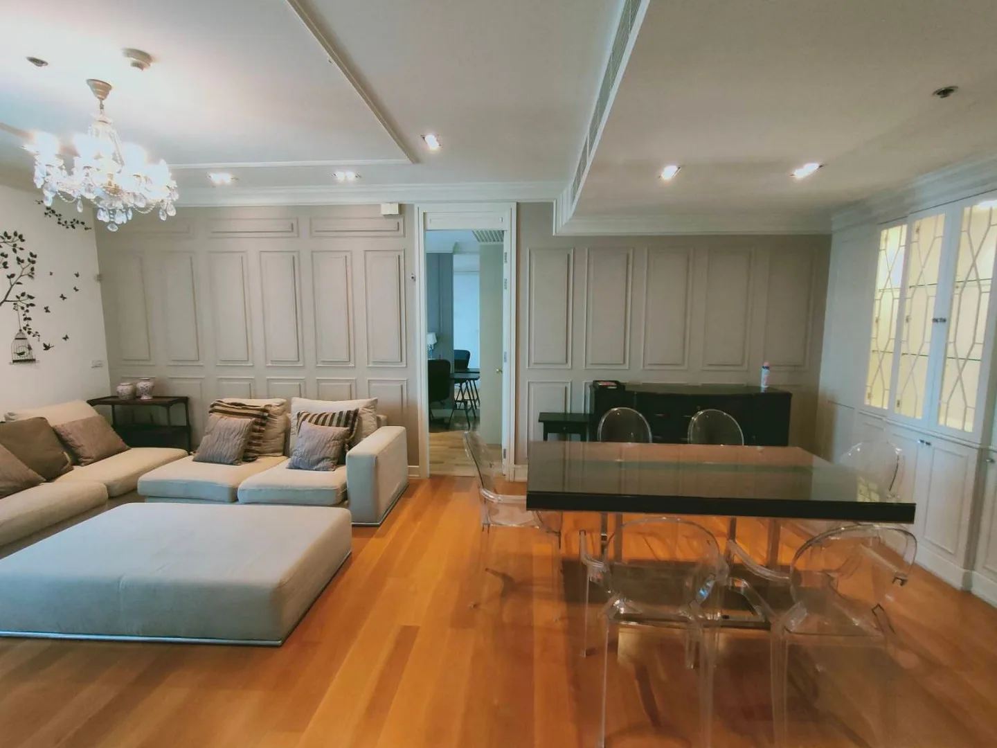 The Empire Place — photo 3