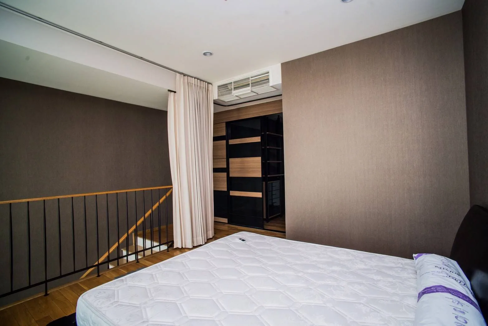 The Emporio Place — photo 10