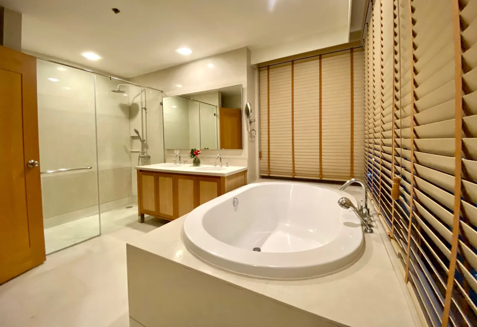 The Emporio Place — photo 10