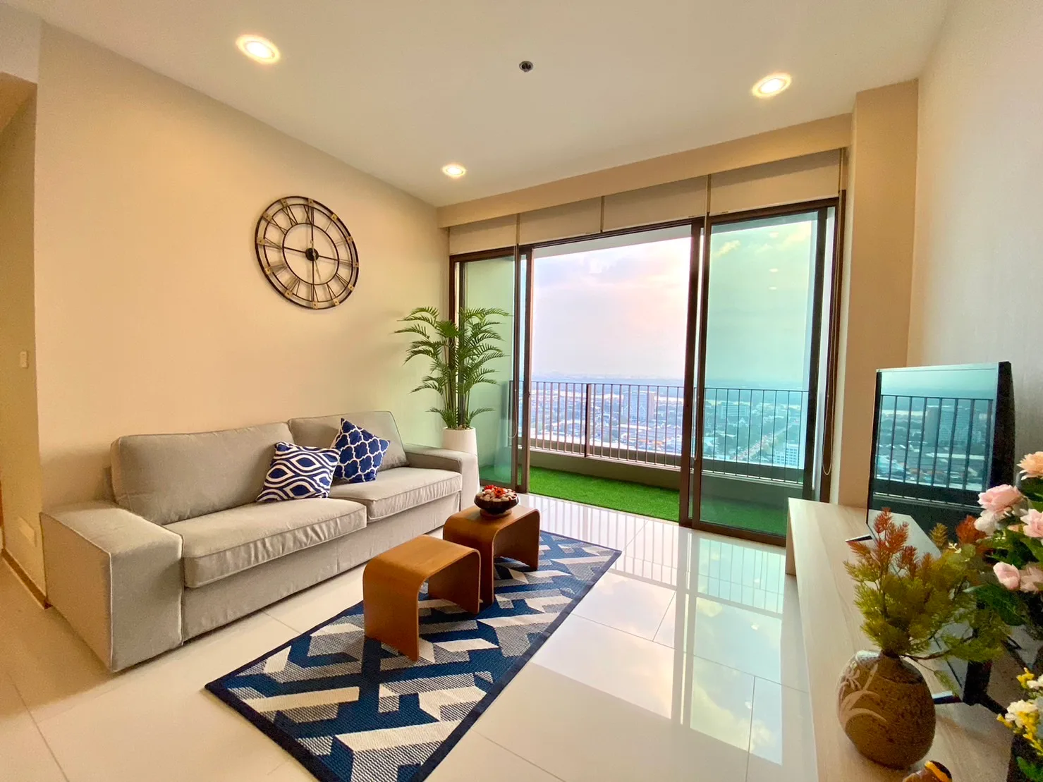 The Emporio Place — photo 4