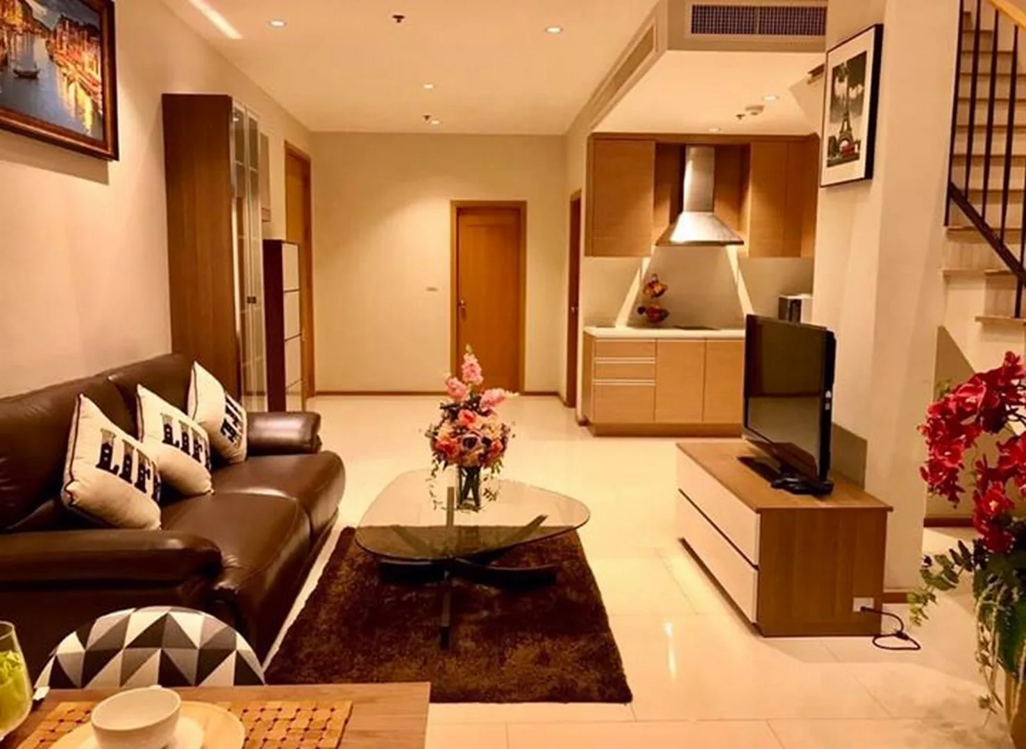 The Emporio Place — photo 1