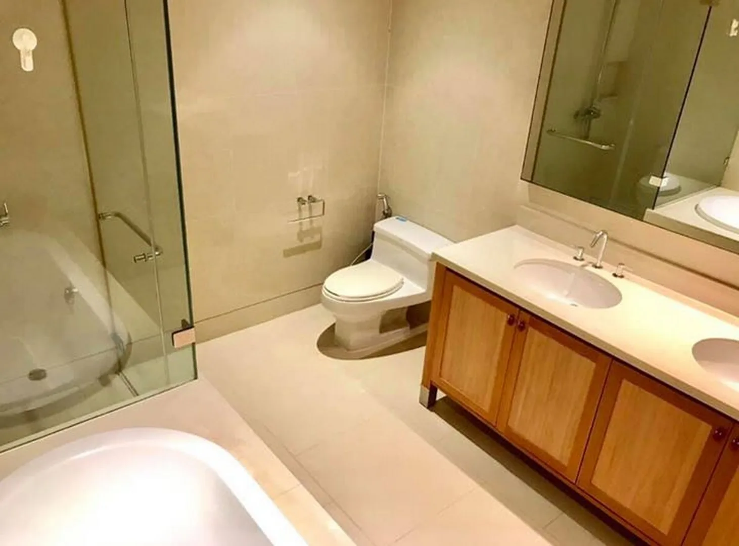 The Emporio Place — photo 7