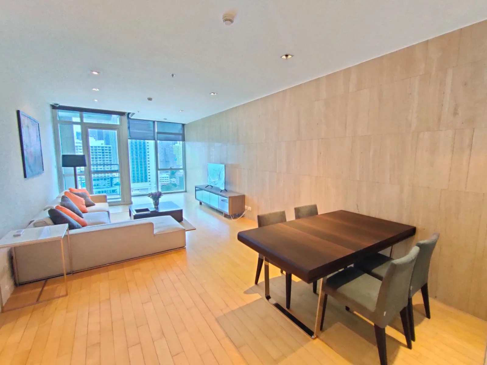 Athenee Residence — photo 2