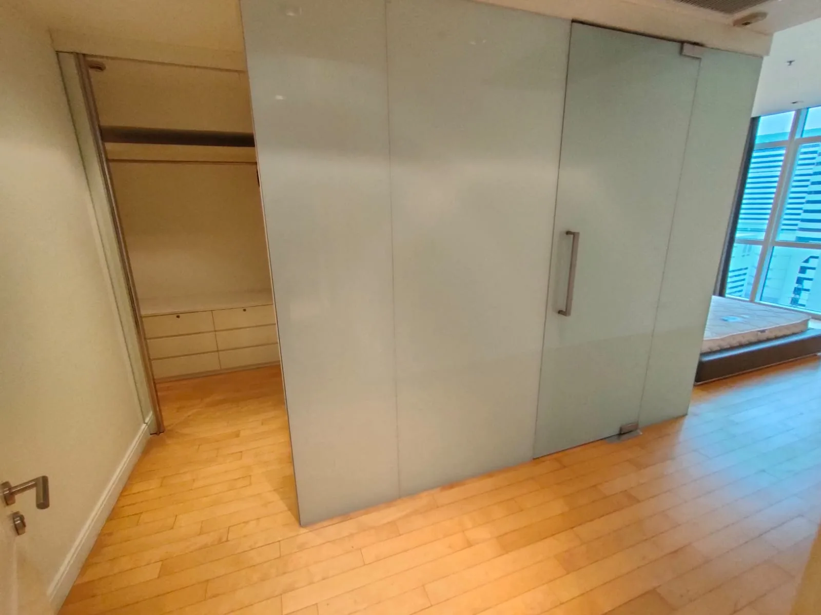 Athenee Residence — photo 14