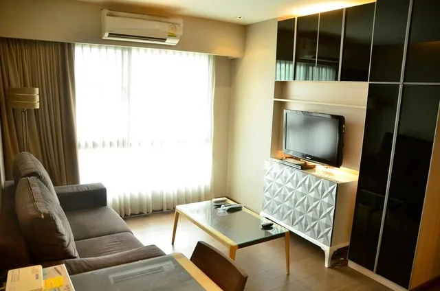 Tidy Thonglor — photo 4