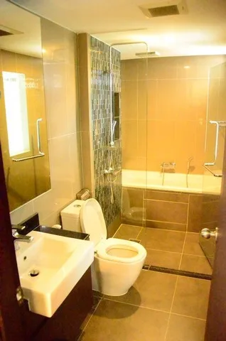 Tidy Thonglor — photo 6