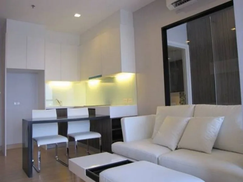 Urbano Absolute Sathon - Taksin — photo 1